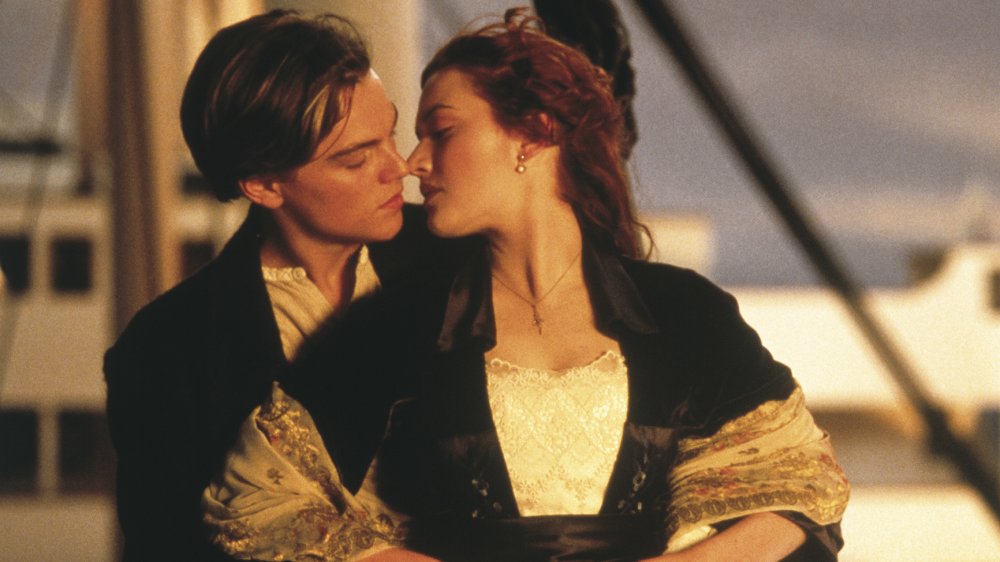 25+ Most Paused Kissing Movie Scenes in Hollywood History That Left Audiences Stunned